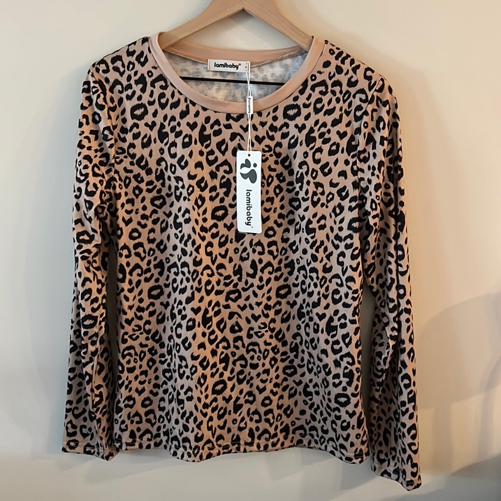 Lamibaby NWT M Cheetah Print Long sleeves